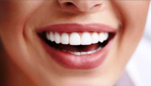 दांतों के पीलेपन से पाना चाहते हैं छुटकारा ट्राई करें ये असरदार घरेलू नुस्खे, चंद दिनों में दूर हो जाएगी समस्या