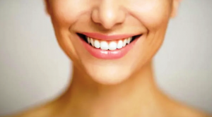 Oral Health Tips: मुंह की हर समस्या से निजात पाने के लिए इन 8 टिप्स को करें फॉलो