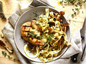 नई तरह का मीट:सिंगापुर में बिकेगा लैब में बना चिकन मीट, इसे बनाने में जानवरों को मारने की जरूरत नहीं, दावा; यह सेफ है