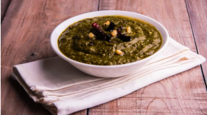 Sarson Ka Saag: सर्दियों में जरूर खाएं सरसों का साग, मिलेंगे ये खास फायदे