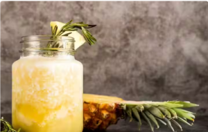 Pineapple Juice: गर्मियों में सुबह नाश्ते मे रोज पिएं अनानास का जूस...शरीर में दिखेंगे ये 6 बड़े बदलाव