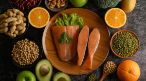 Foods for Hemoglobin: शरीर में हो रही है खून की कमी, तो इन फूड आइटम्स से बढ़ाएं हीमोग्लोबिन का स्तर