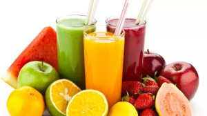 Hemoglobin की कमी को दूर करने में इन सब्जियों और फलों का जूस है फायदेमंद, डाइट में करें शामिल