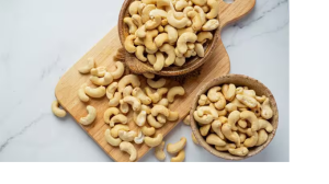 काजू खाने से नहीं बढ़ता कोलेस्ट्रॉल! जानिए हर रोज कितने खाने चाहिए?