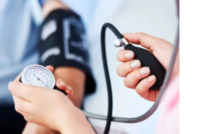 High Blood Pressure और Low Blood Pressure में क्या अंतर है? जानिए लक्षण, कारण और बचाव के तरीके
