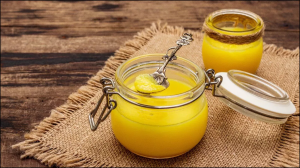 घी-तेल पूरी तरह बंद करने से हो सकते हैं ये नुकसान, जानिए दिनभर में आपको कितना घी और तेल खाना चाहिए?