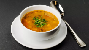 Ayurvedic Soup: ज्वाइंट पेन से लेकर बैड कोलेस्ट्रॉल तक से निपटने में कारगर है सहजन का सूप