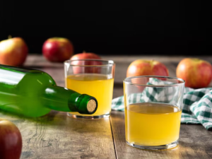 इस समय पानी में घोलकर पिएं Apple Cider Vinegar, वेट लॉस समेत मिलेंगे ये 6 फायदे