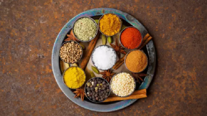 Benefits Of Spices: किचन के डिब्‍बों में भर कर रख लें ये 5 मसाले, करेंगे दवाओं का काम