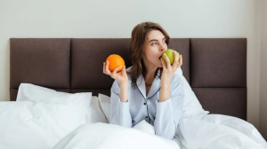 सुबह उठते ही बासी मुंह क्या खाना चाहिए? इन 5 चीजों का सेवन करने से मिलते हैं हैरान करने वाले फायदे