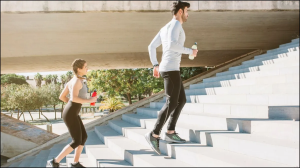 5 मंजिल सीढ़ी चढ़ने से इस 'साइलेंट किलर' बीमारी का खतरा होगा कम, सेहत को मिलेंगे कई फायदे