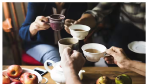 क्या ज्यादा चाय-कॉफी पीने से खराब हो सकता है लिवर? आइए डॉक्टर से जानें