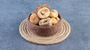 अंजीर खाने के सिर्फ फायदे ही नहीं बल्कि गंभीर नुकसान भी हैं...जानें किन लोगों को नहीं खाना चाहिए?