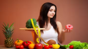 कम खाने या ना खाने से नहीं घटेगा वजन, कहीं आप भी तो नहीं कर रहे ये गलती, जान लें काम की बात