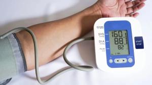 इन कारणों से शरीर में बढ़ता है ब्लड प्रेशर, जानें High BP को कंट्रोल करने के लिए क्या करना चाहिए?